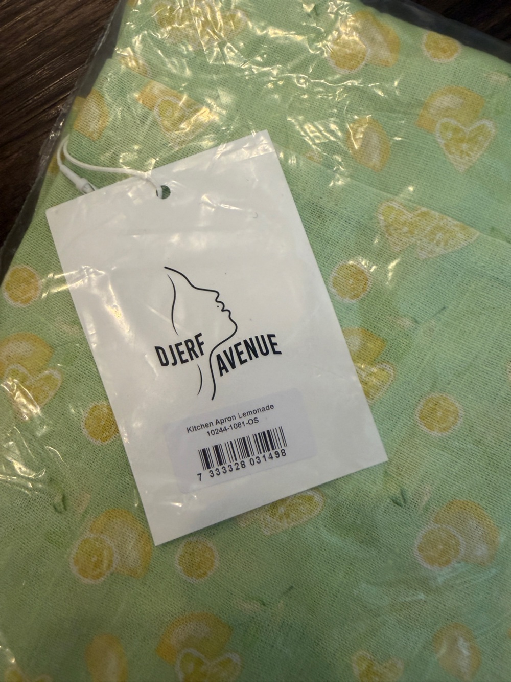 Djerf Avenue Pastel Green Linen Apron with Yellow lemon Print - Picture 8 of 9